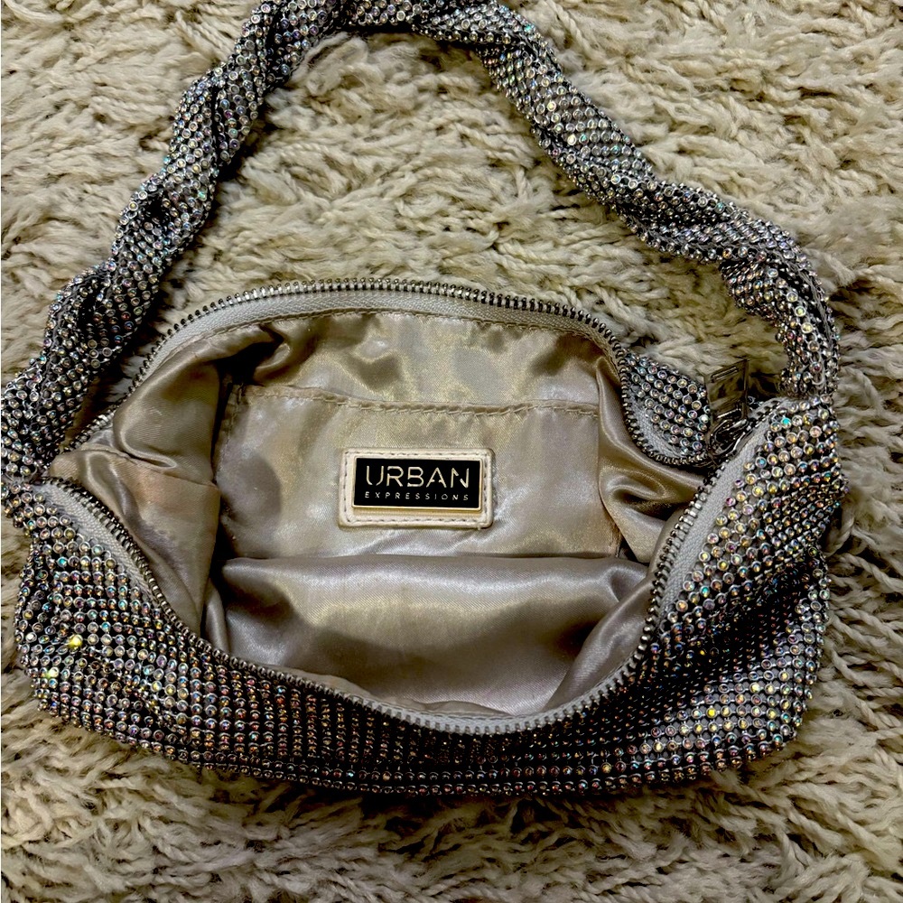 Urban Expressions Silver Vintage Evening Glam Shoulder Bag - Picture 3 of 5